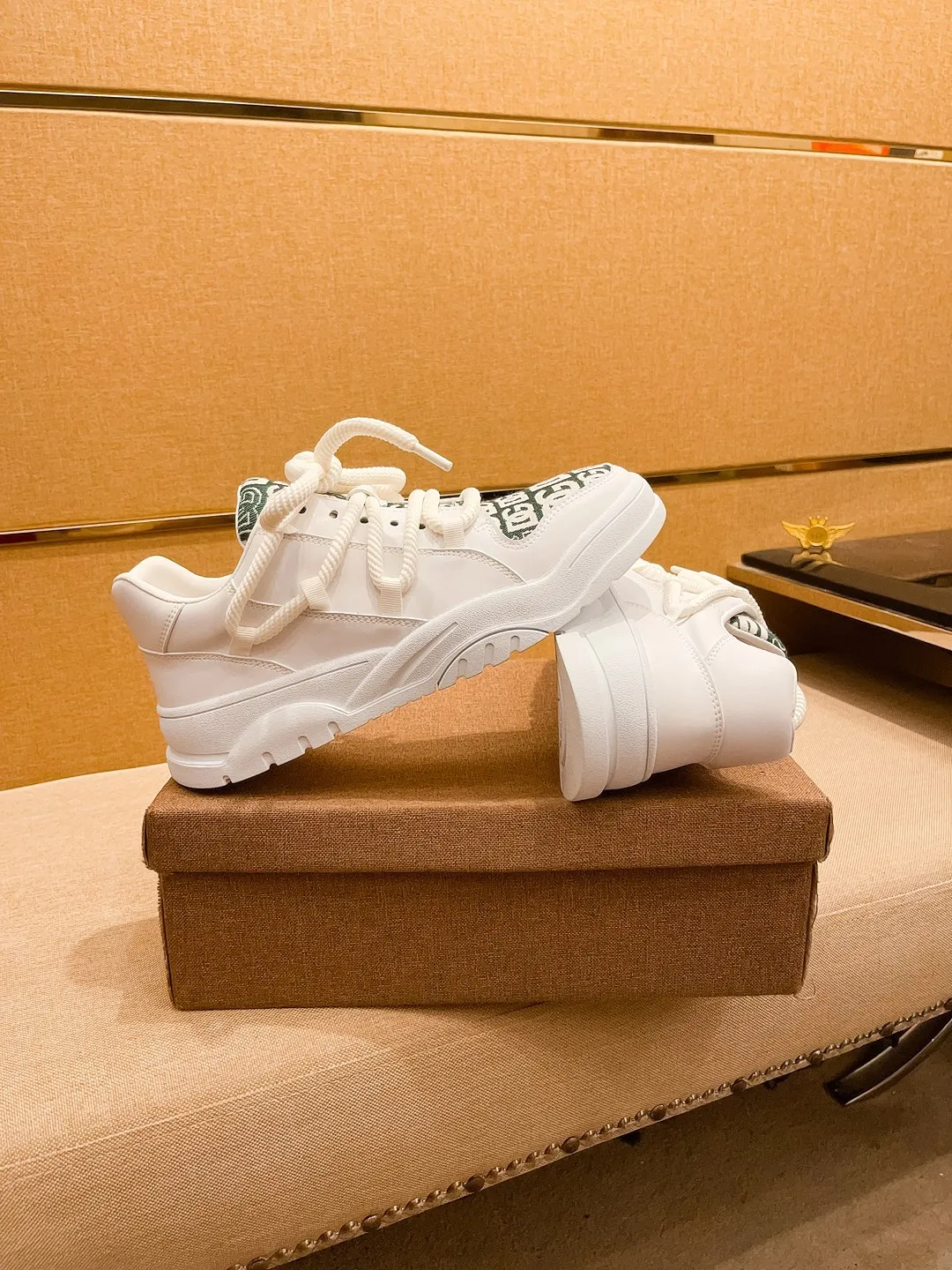 Men's shoes💰 400💰【DG】🔥High-end brand of men's shoes official website 1:1 latest masterpiece: the upper is made of Italian imported first-layer cowhide with a comfortable and breathable lining➕original non-slip and wear-resistant outsole🔥, making walking more convenient and comfortable! An exclusive new model, a stunning work, a beautiful 1:1 replica [color] compared to the official quality! Create a fashionable personality to set off your uniqueness! A must-have for trendy men! Classic🔥Size: 38-44 Color: 🔥 2⃣️ colors available🔥